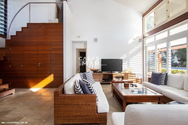 Imagem Casa em Condomínio para Temporada em Armação dos Búzios / RJ no bairro Manguinhos