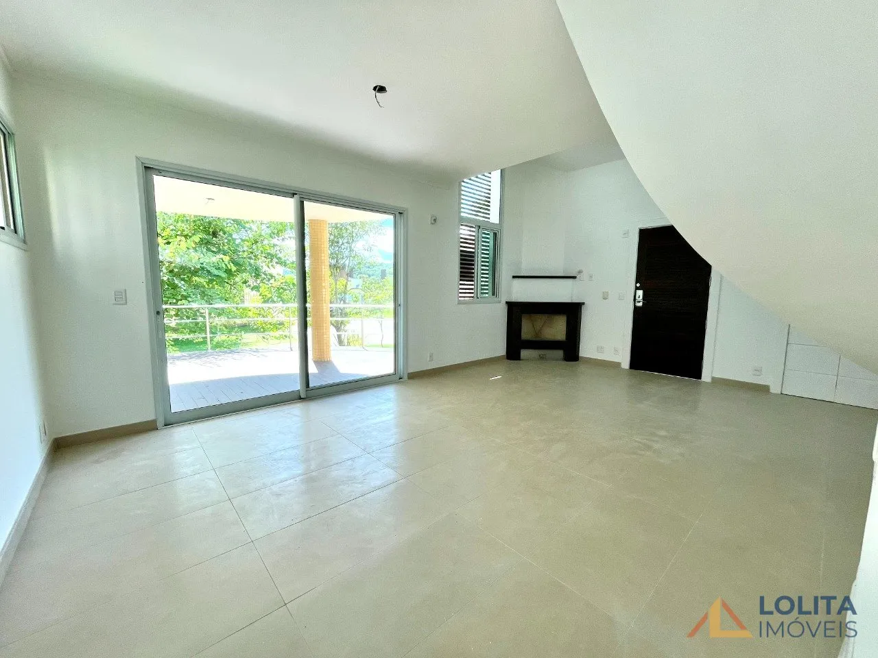 Imagem CASA EM CONDOMÍNIO À VENDA COM 109 M² NO TERMAS DO TABULEIRO, SANTO AMARO DA IMPERATRIZ/SC