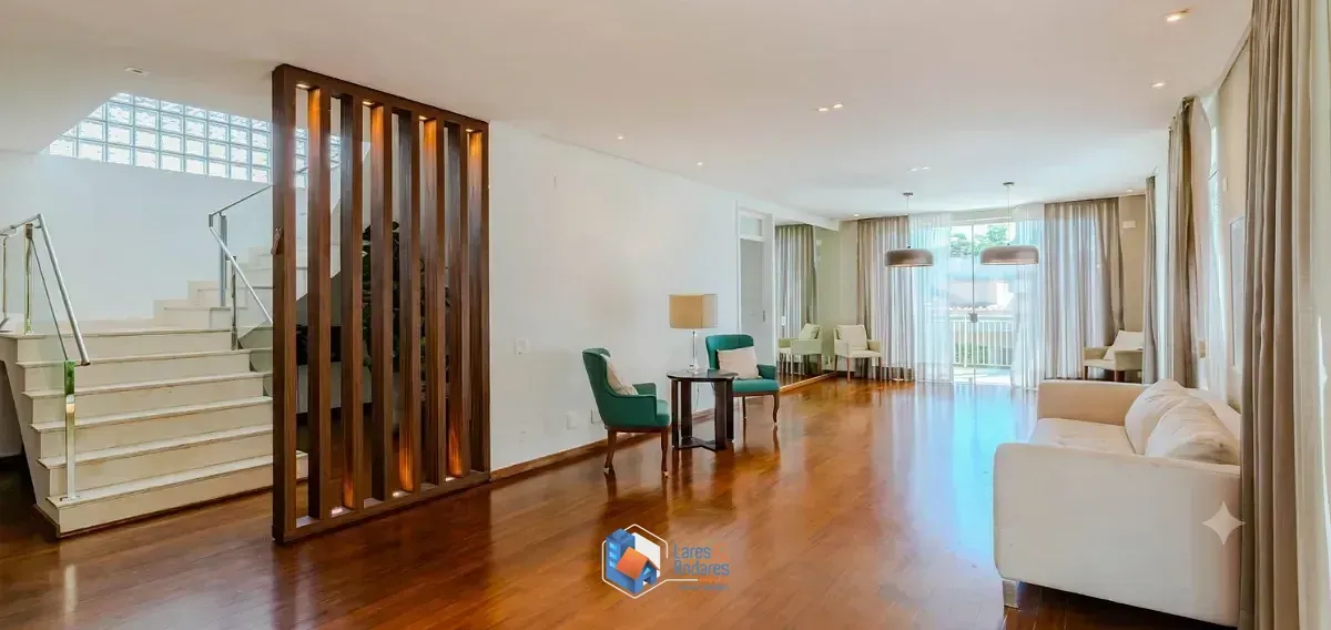 Imagem Casa para venda em Pacaembu com 3 quartos, sendo 3 suítes, 350m²