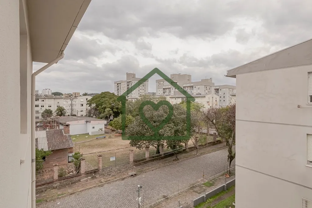 Imagem Bem-vindo ao seu novo lar no coração de Cavalhada, Porto Alegre! Este encantador apartamento de 46...