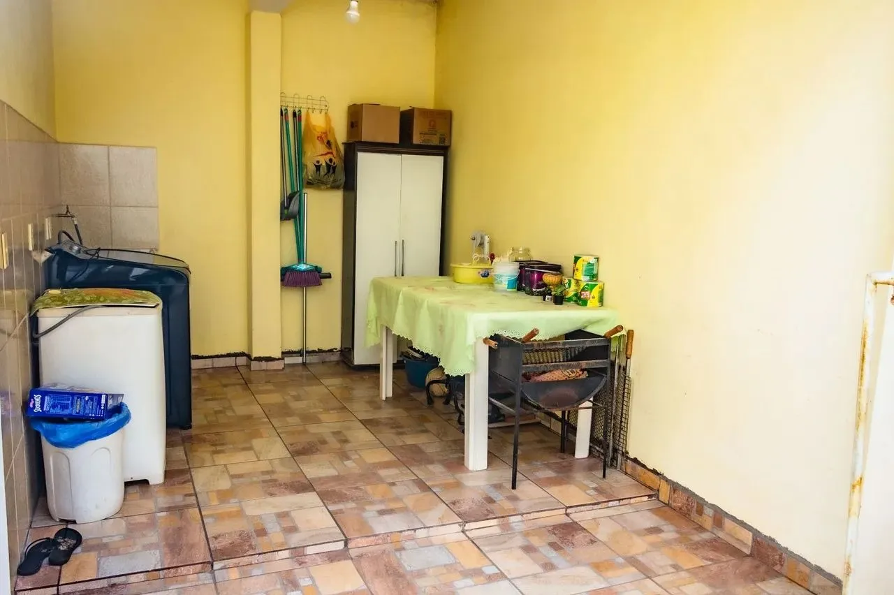 Imagem Casa à venda em Sorocaba-SP, Jardim São Guilherme: 3 quartos, 1 suíte, 1 sala, 3 banheiros, 2 vagas de garagem, 130m².
