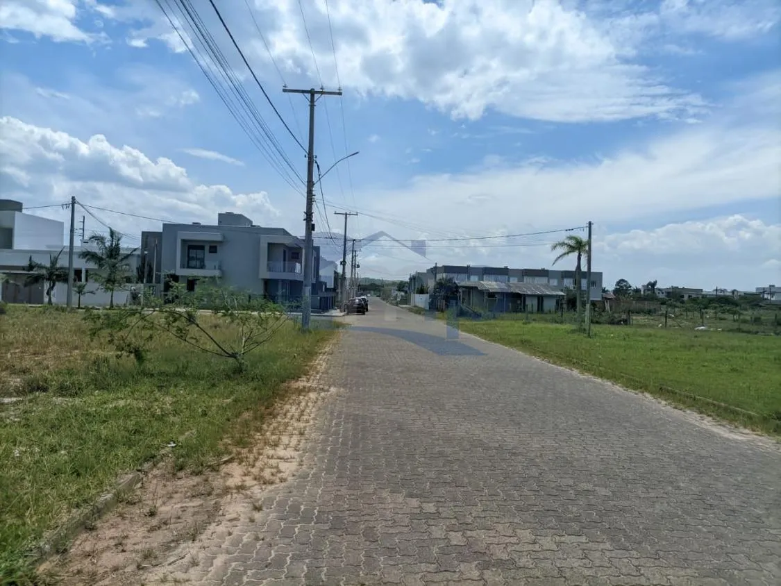 Imagem Casa geminada com 3 dormitorios no Loteamento Morada das Palmeiras em Torres/RS