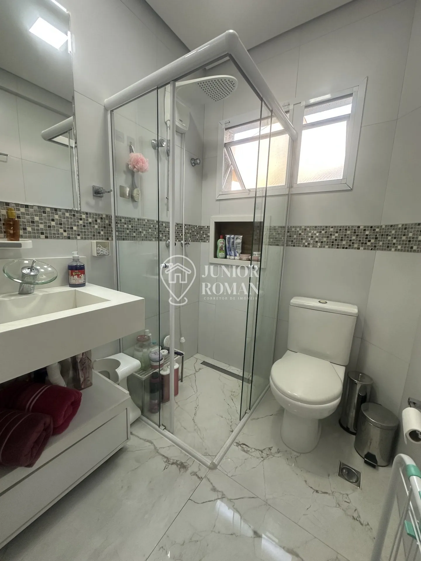 Imagem SOBRADO ALTO PADRÃO 4 DORM l 2 SUITES l ÁREA GOURMET E 5 VAGAS | NOVA PETRÓPOLIS - SBC