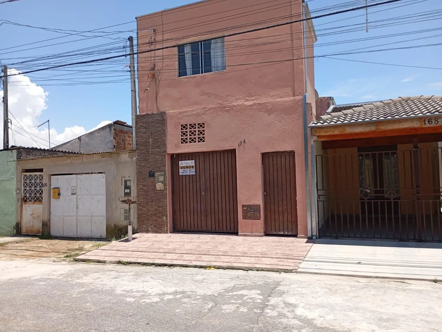 Foto do imóvel Sobrado à venda, Residencial e Comercial Laerte Asumpção, Pindamonhangaba, SP