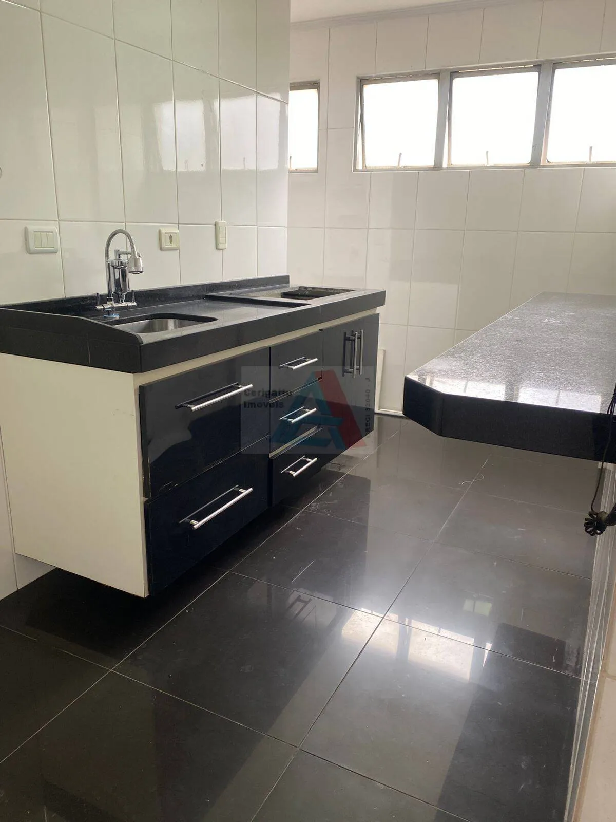 Imagem Apartamento com 2 dormitórios à venda, 61 m² Parque Fongaro