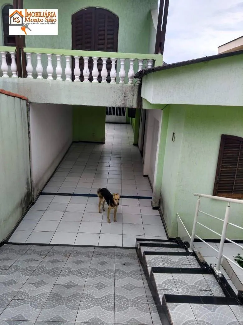 Imagem Sobrado com 5 dormitórios à venda, 300 m² por R$ 650.000,00 - Jardim Bom Clima - Guarulhos/SP