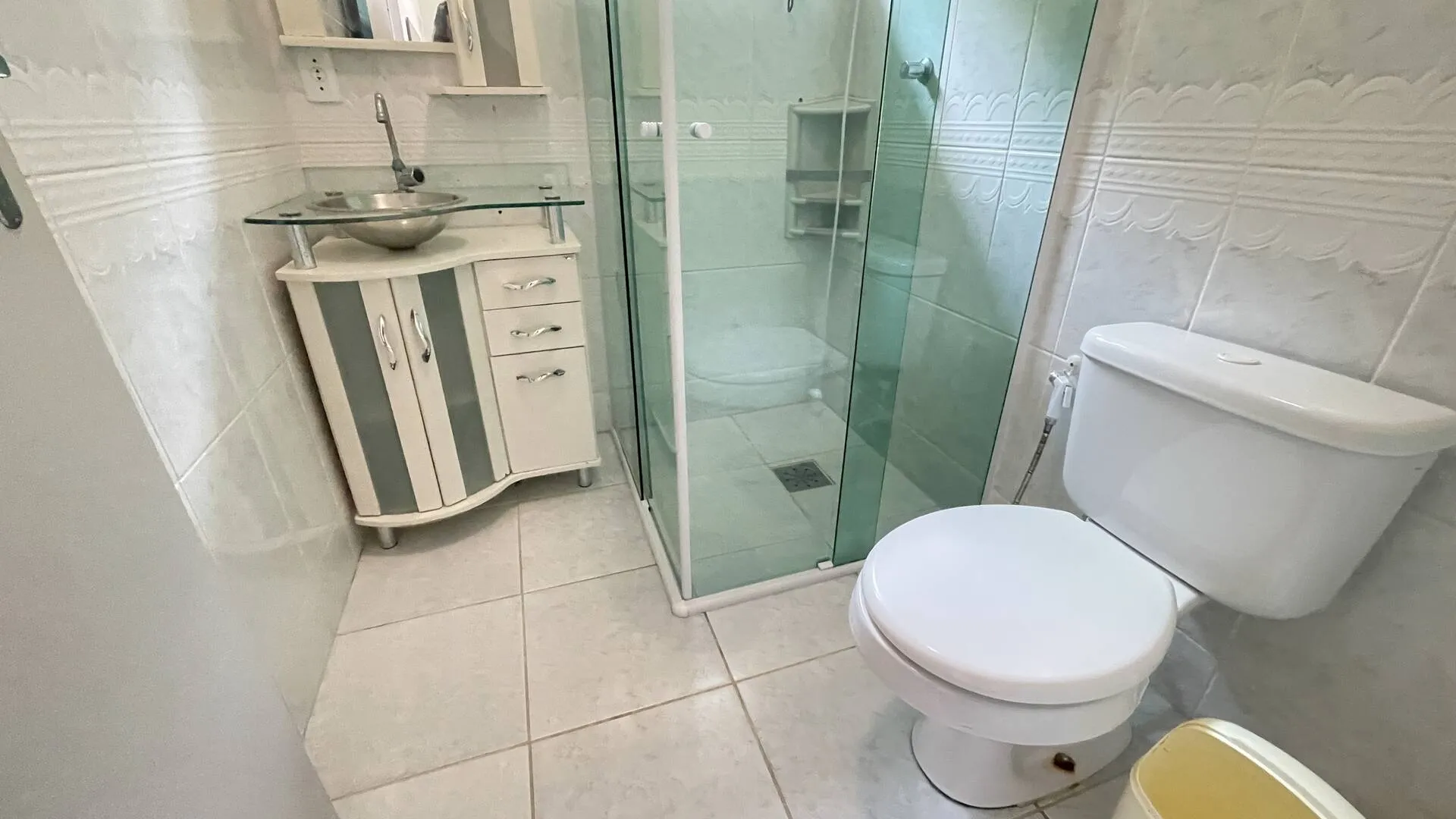 Imagem Apartamento para locação Mensal Canasvieiras, 3 dormitórios.