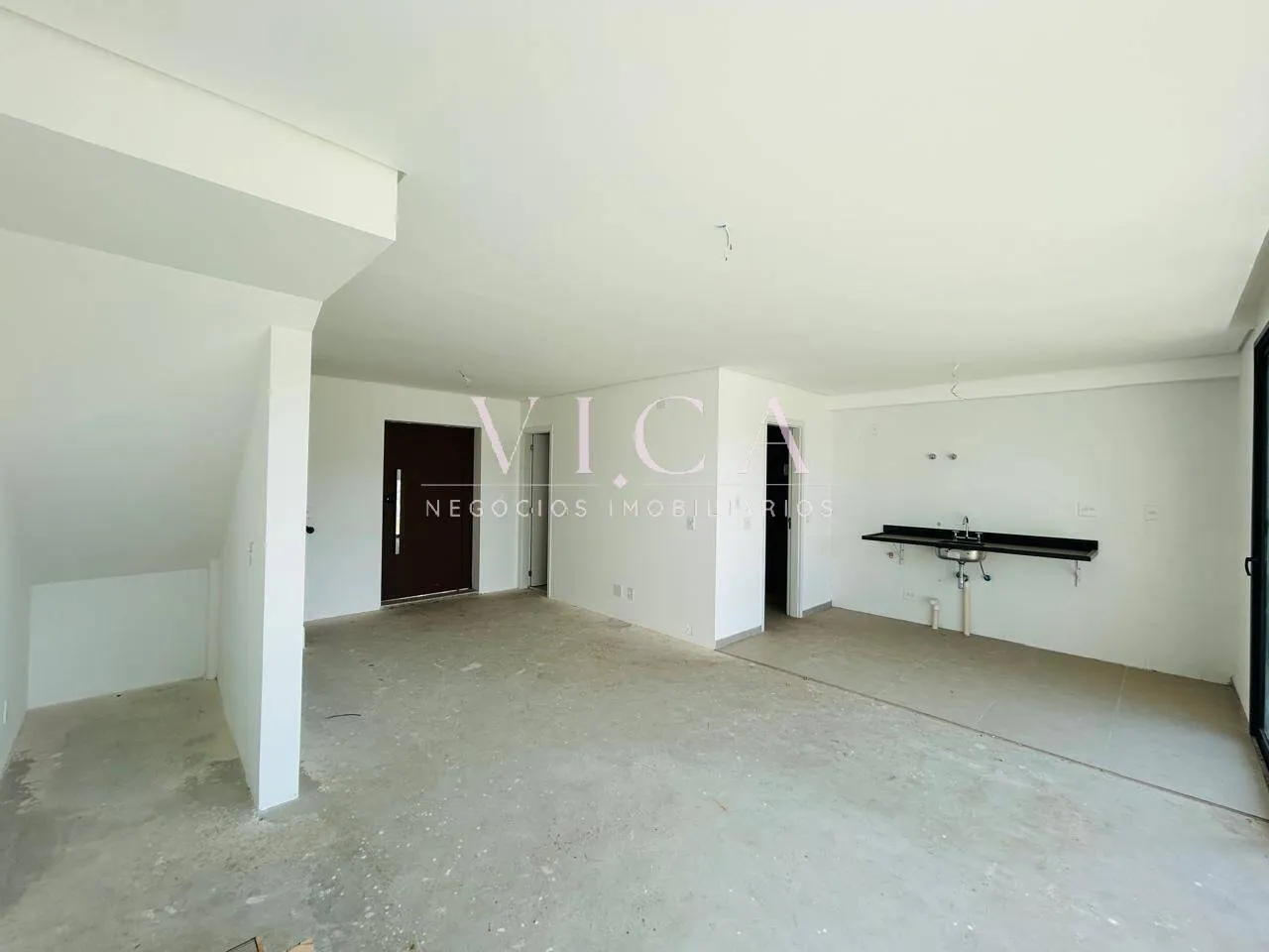 Imagem Casa com 3 quartos, 155 m², à venda por R$ 1.580.000 em Alphaville/SP