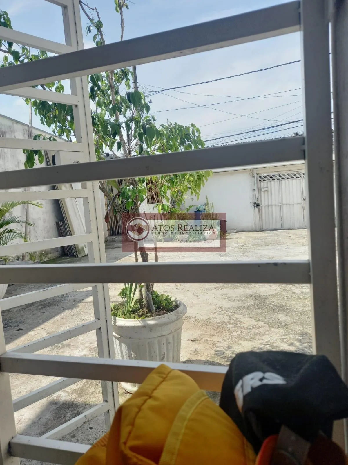 Imagem Sobrado à Venda no Parque Alto do Rio Bonito, SP - 4 Dorms, 680mil