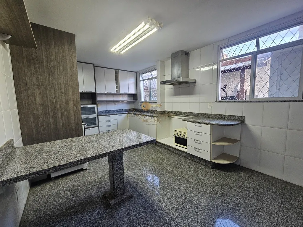 Imagem Casa para Venda em Teresópolis / RJ no bairro Jardim Cascata
