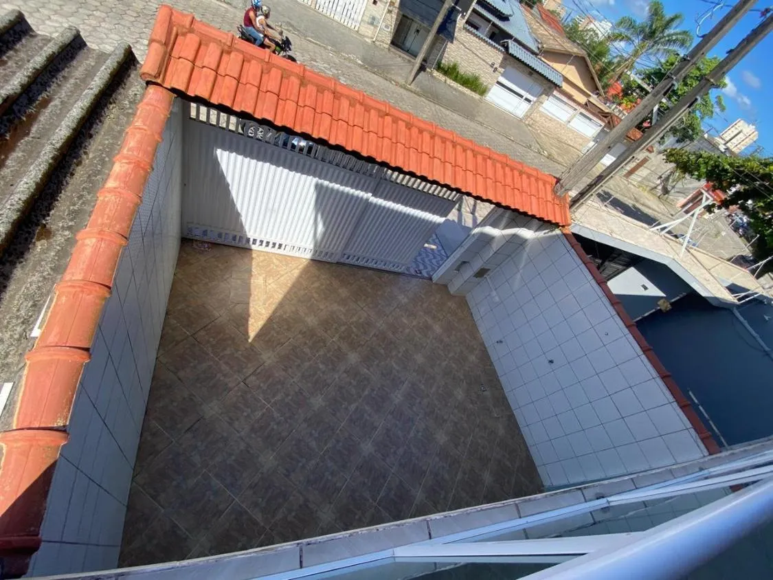 Imagem LINDO SOBRADOA 400 METROS DO MAR PARA LOCAÇÃO