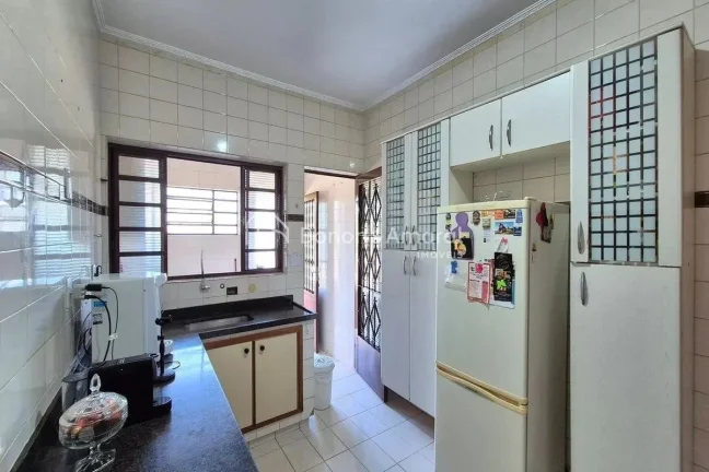 Imagem Localizada na cidade de Campinas, a casa no Parque Santa Bárbara oferece uma excelente oportunidade...