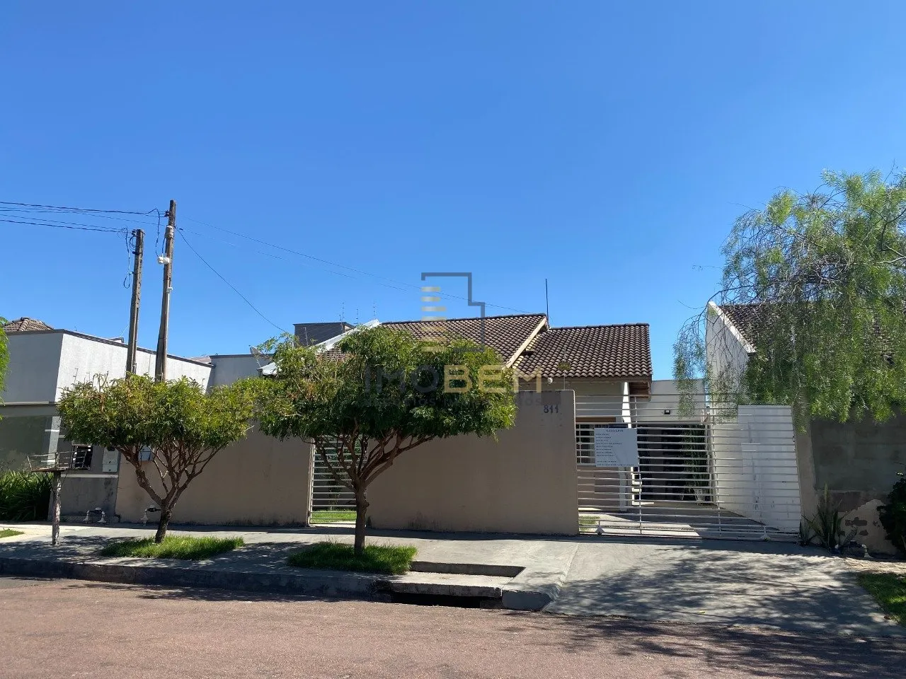 Imagem Oportunidade incrível de adquirir uma casa no Jardim Itália II, em Sinop. 

Com uma área total de...