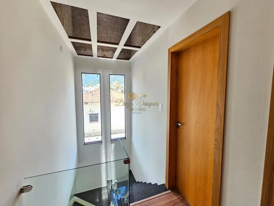 Imagem Casa em Condomínio para Venda em Teresópolis / RJ no bairro Nossa Senhora de Fátima