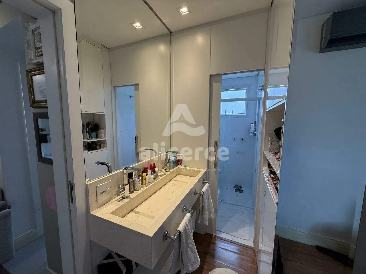 Imagem Apartamento à venda com 2 quartos , 110m² em Campinas São José