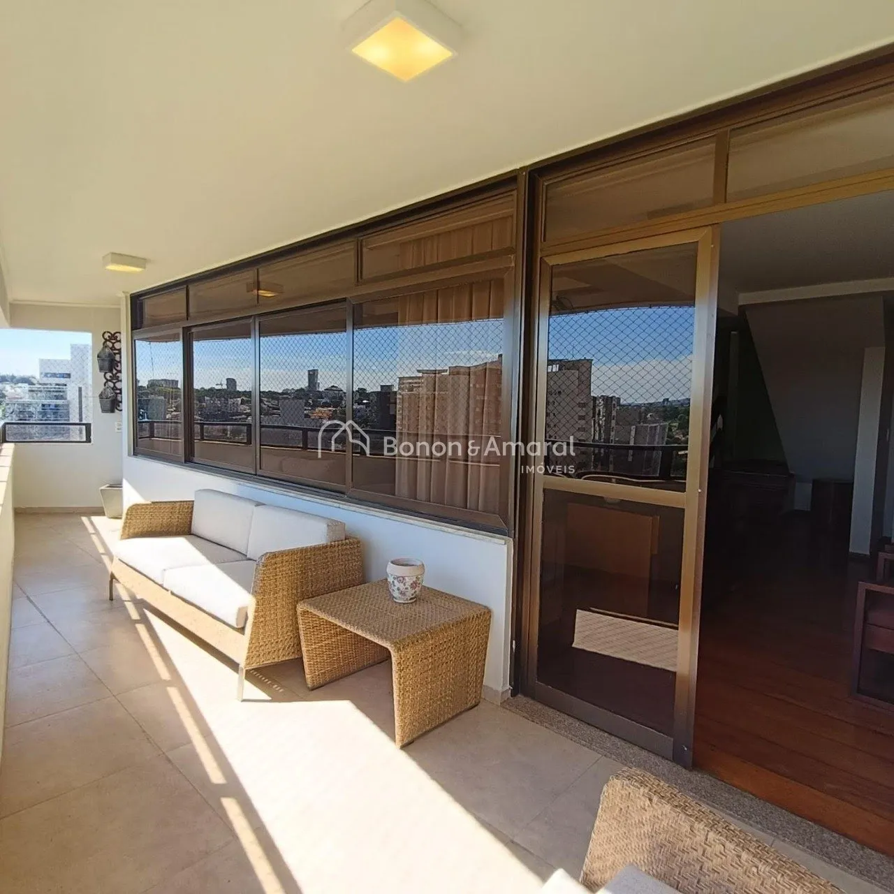 Imagem Apartamento Duplex à Venda no Coração do Cambuí - Campinas/SP