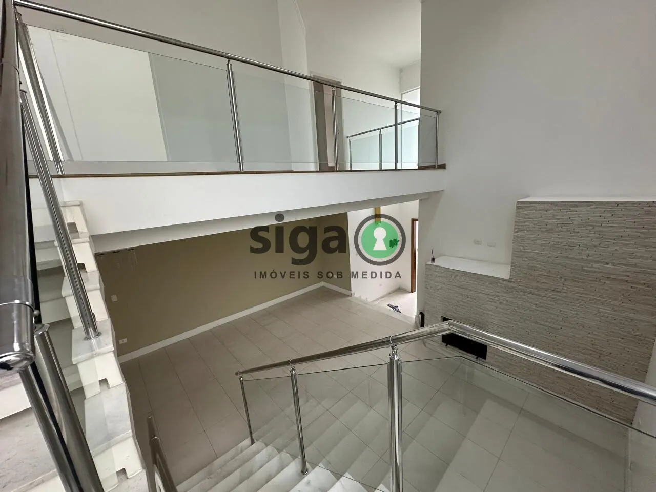 Imagem Oportunidade Casa Ampla com 3 Suítes, Churrasqueira e Área Gourmet