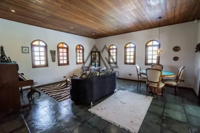 Imagem Magnífica Casa de Campo em Porangaba/SP