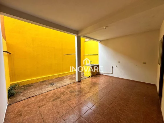 Imagem Casa com 3 dormitórios para alugar, 165 m² por R$ 1.200,00/mês - Afonso Pena - Itumbiara/GO