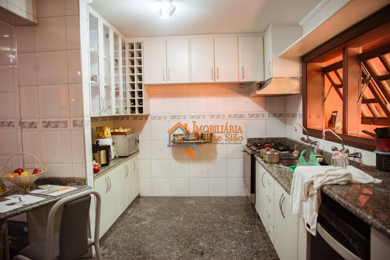 Imagem Sobrado com 4 dormitórios à venda, 400 m² por R$ 1.400.000,00 - Jardim Tranqüilidade - Guarulhos/SP