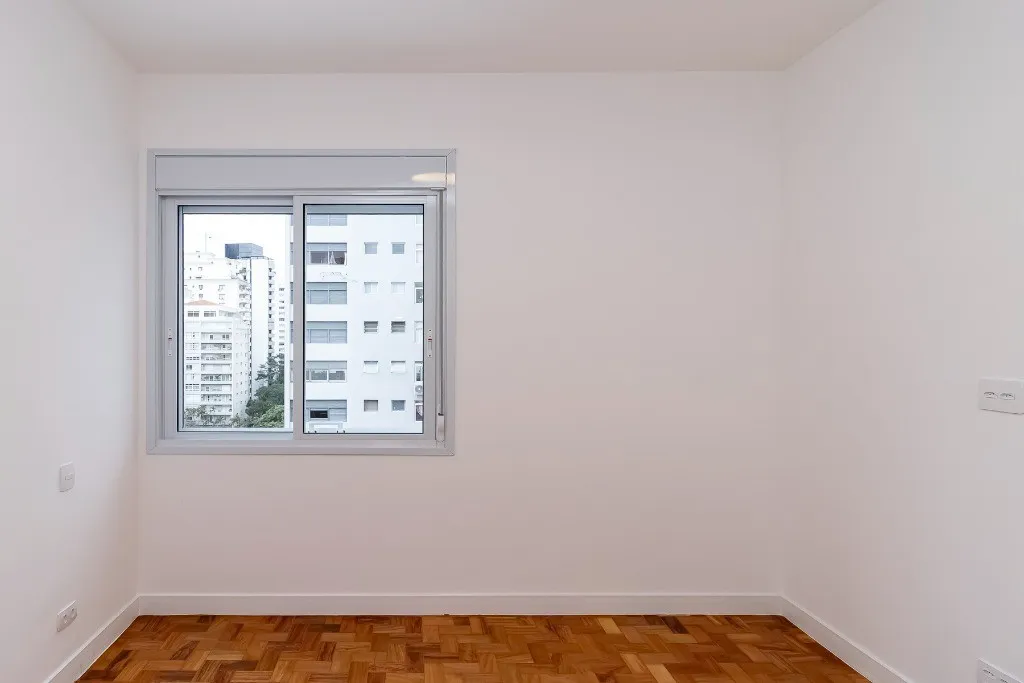 Imagem Apartamento à venda em Higienópolis, São Paulo-SP: 3 quartos, 2 suítes, 2 banheiros, 2 vagas, 230m² de área.