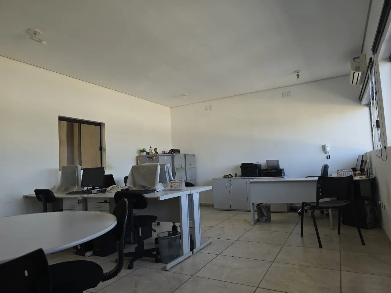 Imagem Barracão de 352,65m² de Área construída Localizada no Wanel Ville - SOROCABA/SP!