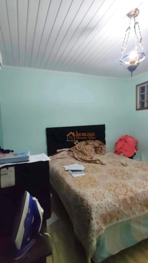 Imagem Casa com 4 dormitórios à venda, 200 m² por R$ 749.900,00 - Jardim Adriana - Guarulhos/SP
