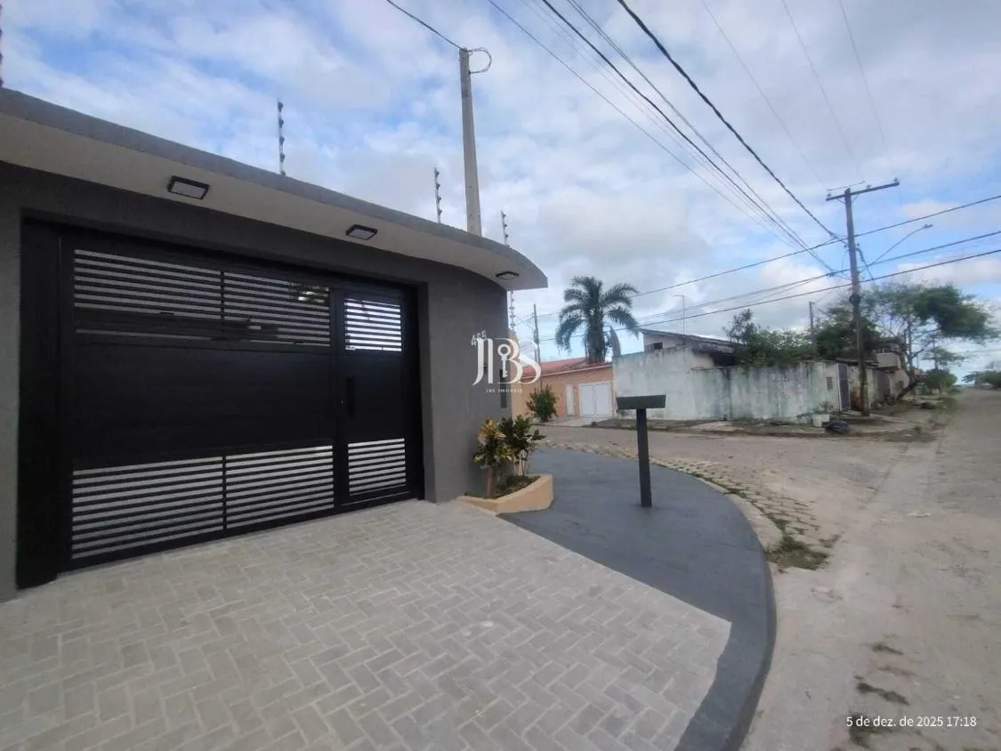 Imagem CASA NOVA COM PISCINA À VENDA NO JARDIM DAS PALMEIRAS EM ITANHAÉM