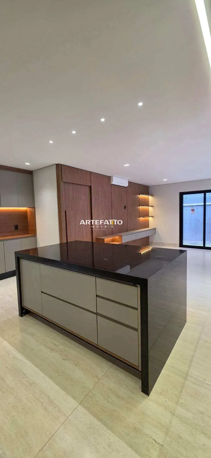Foto do imóvel Casa à venda em Franca, Jardim Veneza, com 3 quartos, 230m2