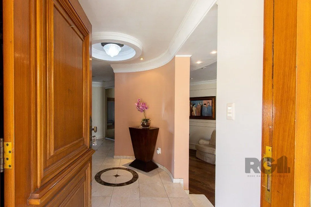 Imagem Casa para Venda - 450m², 4 dormitórios, sendo 4 suites, 5 vagas - Vila Assunção