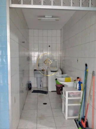 Imagem Casa 4 dormitórios ( 1 suíte), 900 m², 7 vagas, Esplanada, Sjc.
