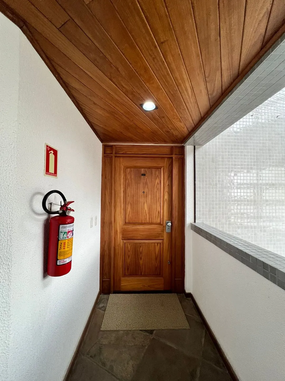 Imagem Apartamento à venda em Torres, Predial, com 4 quartos, 180m2