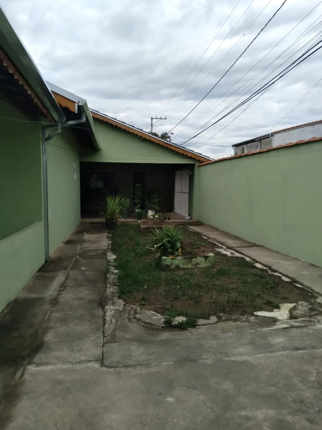 Imagem Casa à venda 2 Quartos, 4 Vagas, 252.4M², Residencial Vale das Acácias, Pindamonhangaba - SP