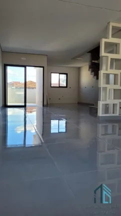 Imagem Sobrado a venda 03 quartos c/suíte, 04 vagas no Xaxim em Curitiba PR