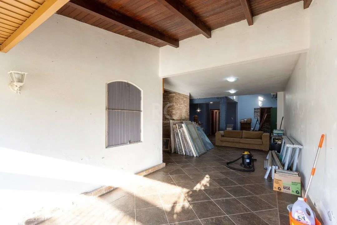 Imagem Casa para Venda - 244m², 3 dormitórios, sendo 1 suites, 2 vagas - Guarujá