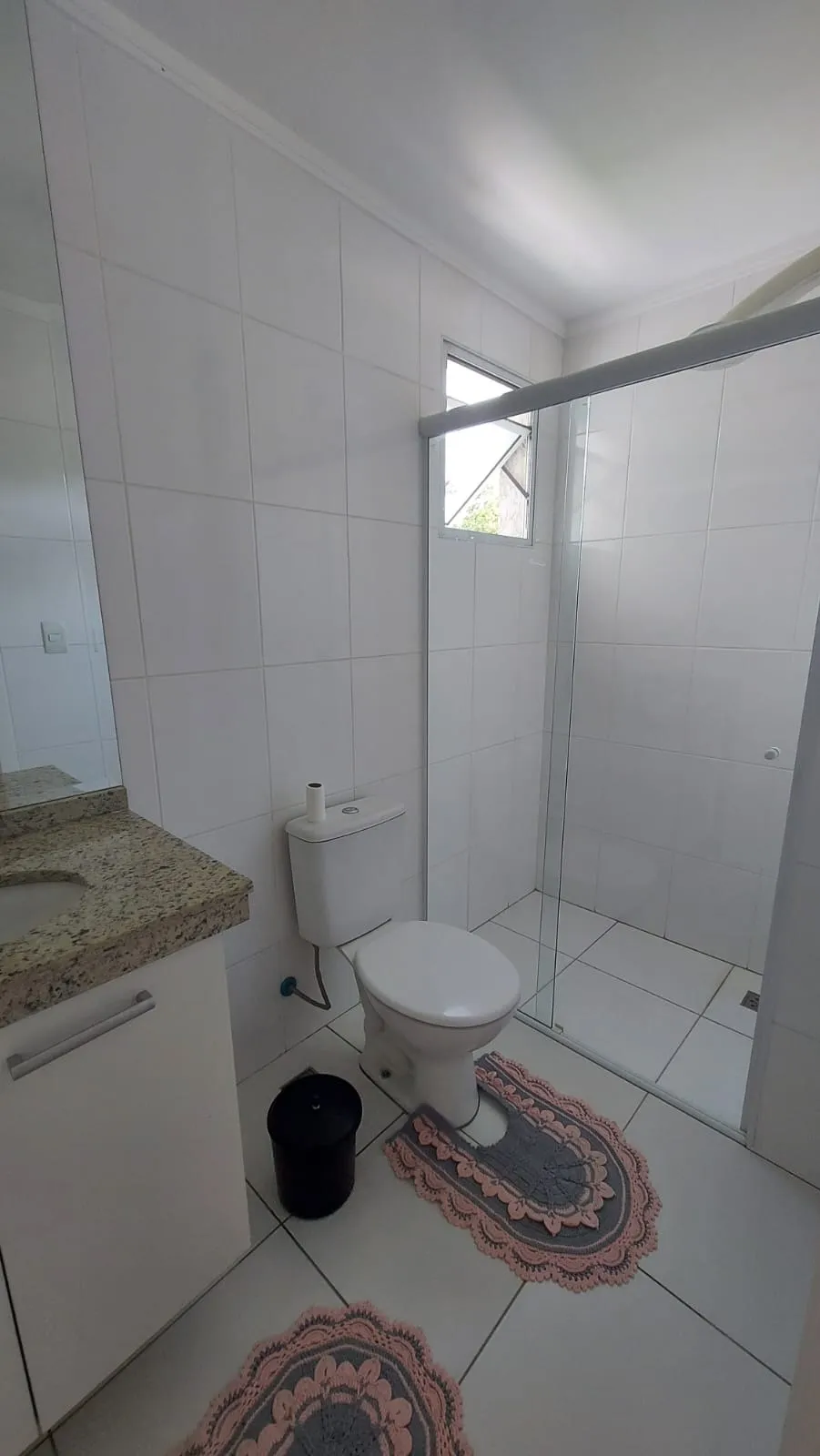 Imagem Excelente Apartamento 2 Dormitórios, 1 Suíte, Varanda e 2 Vagas na Garagem
