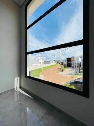 Imagem Casa à Venda no Condomínio Portal Ville Jardim Europa, Boituva | 3 Quartos (1 Suíte) | Área de Lazer Completa