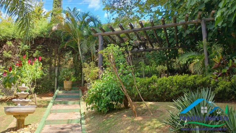 Imagem Elegante Casa em Condomínio em Santo Antônio Pinhal!