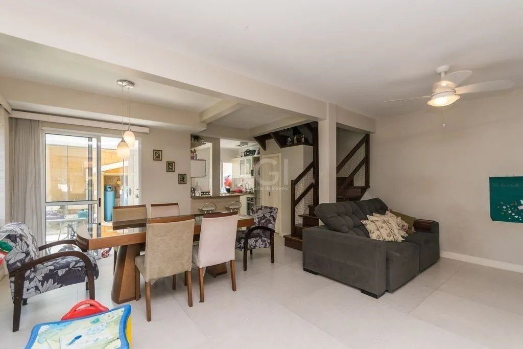 Imagem Casa Condominio para Venda - 178,00 m², 3 dormitórios, sendo 2 suites, 2 vagas - Alto Petrópolis