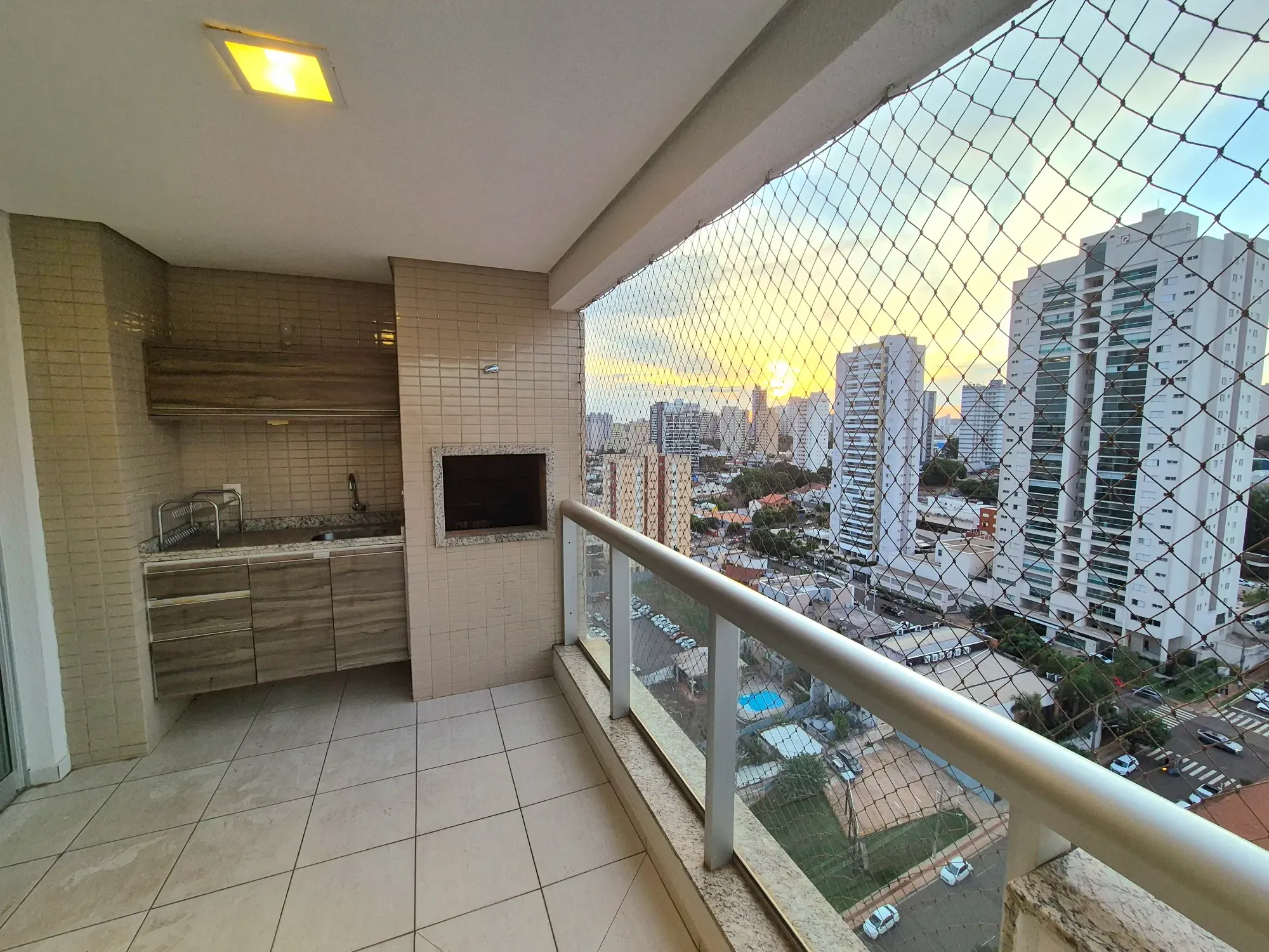 Imagem Apartamento com 3 Quartos à Venda, 104 m² em Jardim dos Estados - Campo Grande