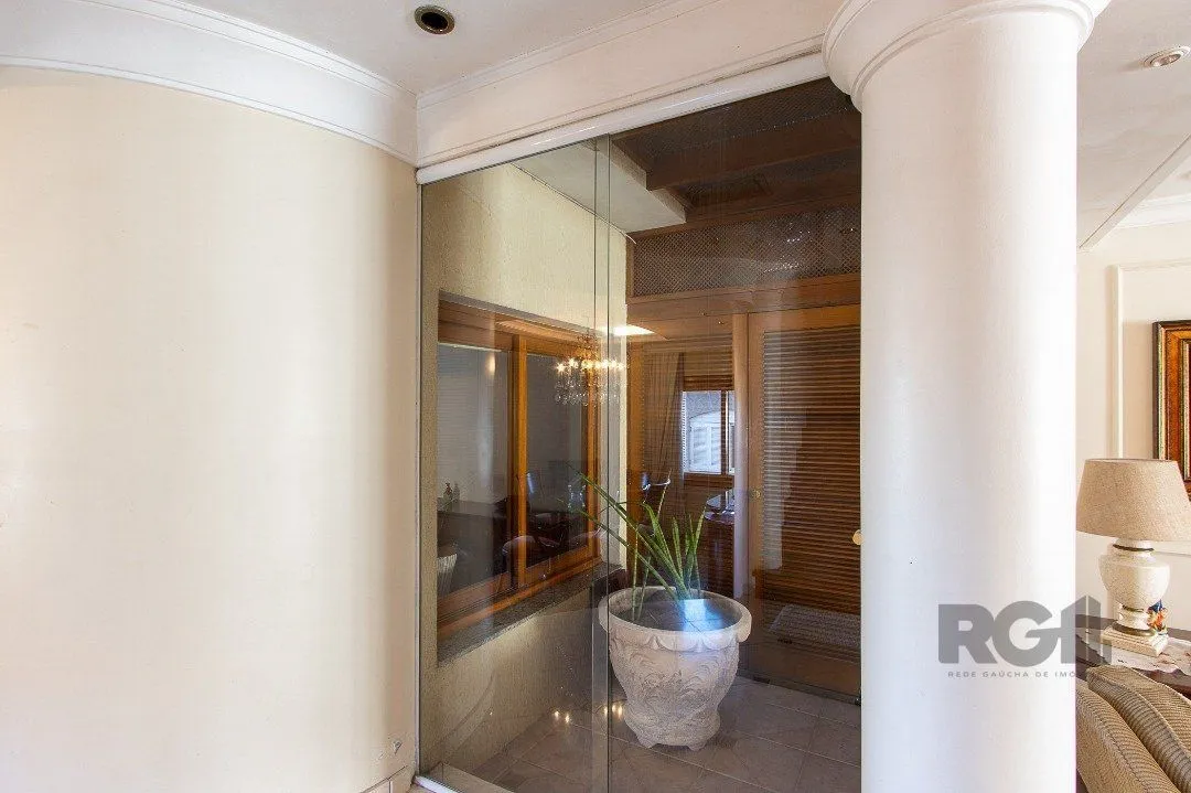 Imagem Casa para Venda - 450m², 4 dormitórios, sendo 4 suites, 5 vagas - Vila Assunção