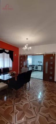 Imagem Belíssima casa a 800m do centro de Embu-Guaçu.