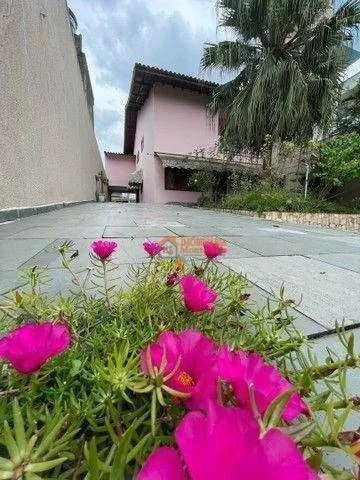 Imagem Sobrado com 3 dormitórios à venda, 500 m² por R$ 2.500.000,00 - Vila Rosália - Guarulhos/SP