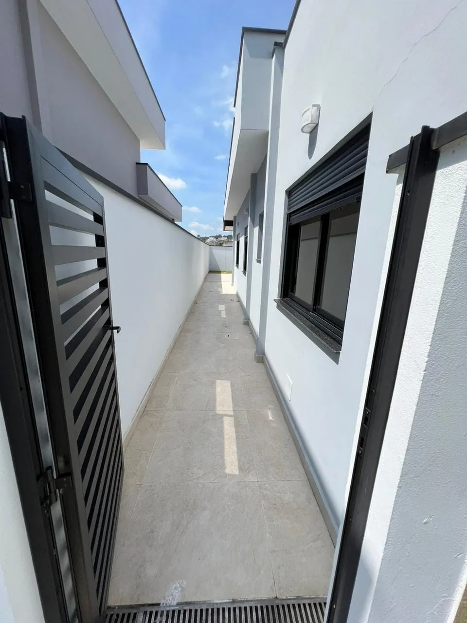 Imagem Casa à venda 3 Quartos, 1 Suite, 2 Vagas, 300M², Bairro do Grama, Caçapava - SP | Condomínio Terras do Vale