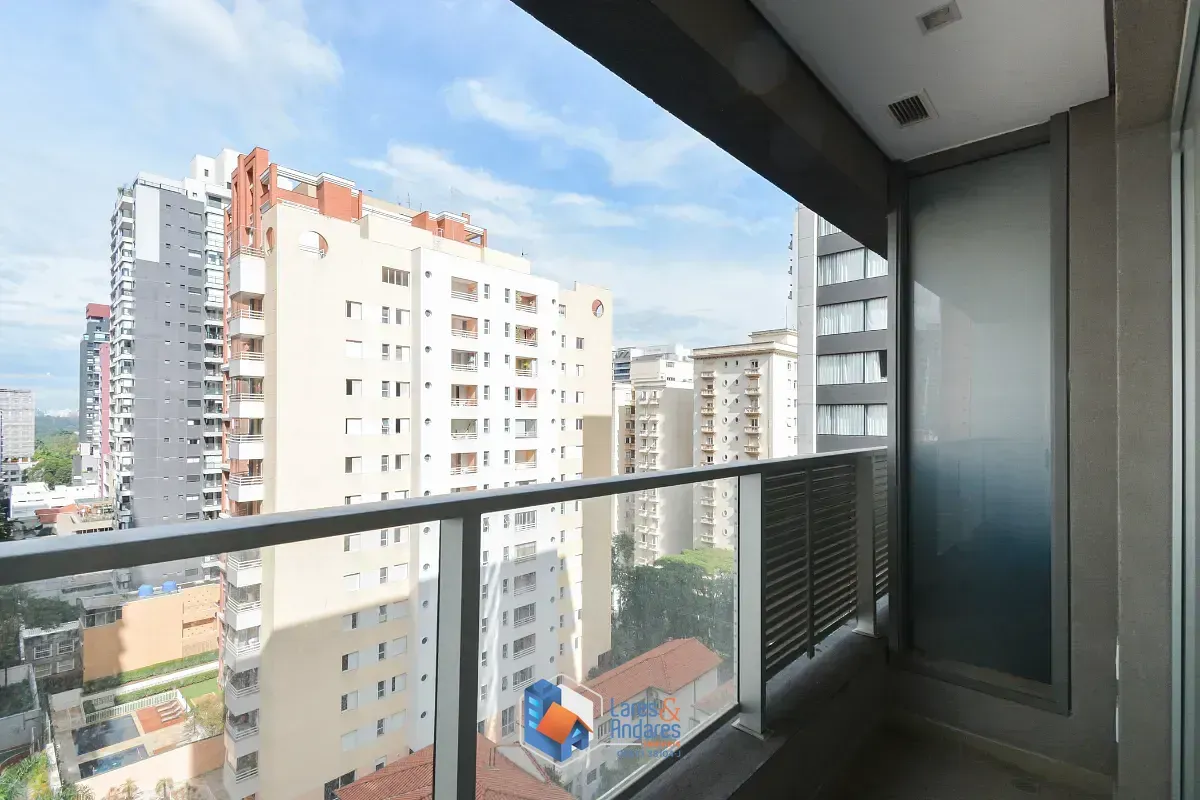 Imagem Conjunto comercial para venda em Cerqueira César, 36m²