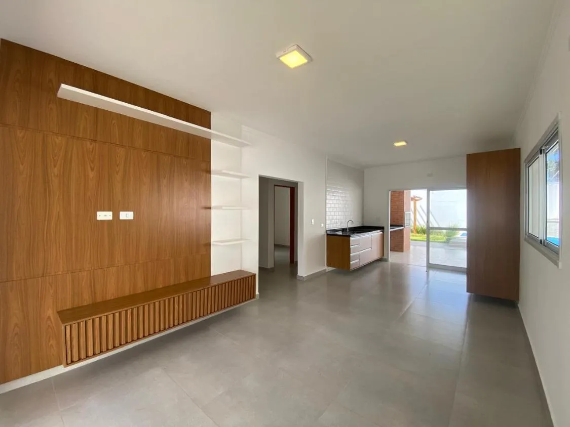 Imagem LINDA CASA COM PISCINA A VENDA NO JD SÃO FERNANDO