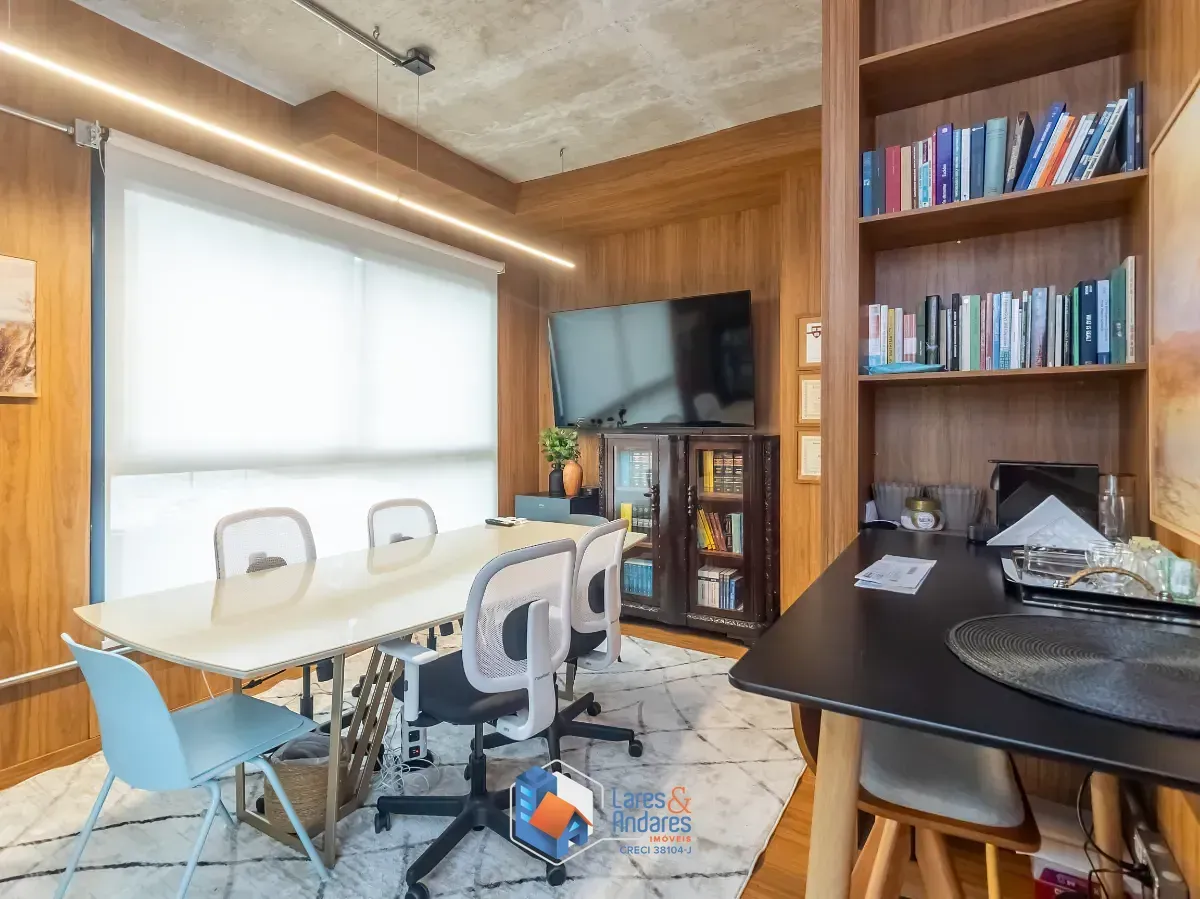 Foto do imóvel Conjunto comercial para venda e locação em Cerqueira César, 55m² em Rua Cristiano Viana