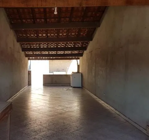 Imagem VENDA DE SOBRADO NO JARDIM PRESIDENTE DUTRA, EM GUARULHOS/SP, 300m² com 4 quartos, suíte, salão amplo e coberto e garagem para 02 autos. CONSULTE-NOS.