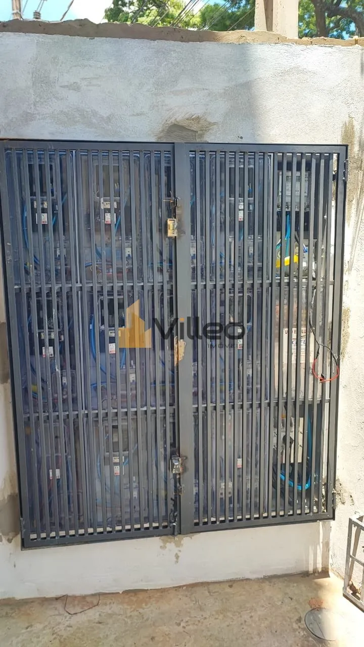 Imagem Seja para morar ou investir, esta charmosa kitnet de 30 m² oferece o equilíbrio ideal entre confor...