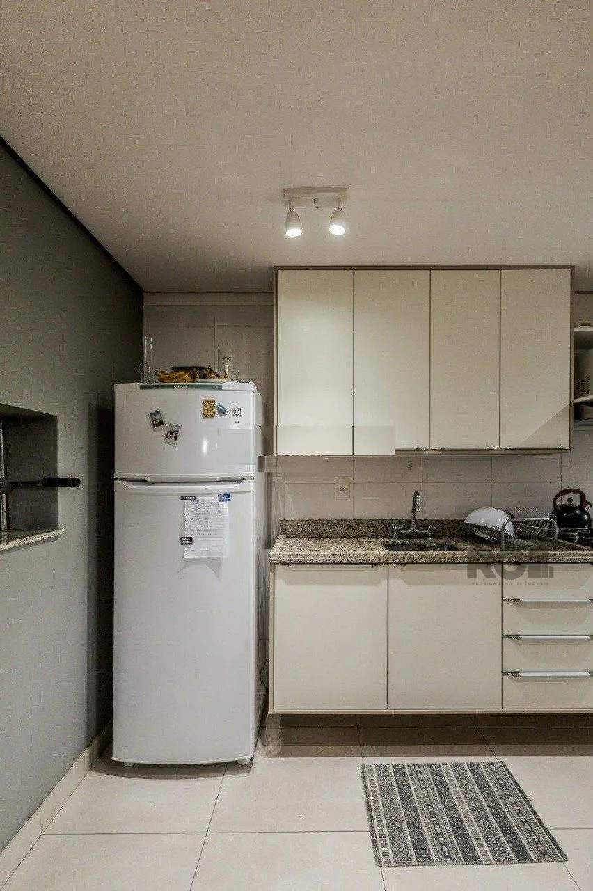 Imagem Apartamento 2 dormitórios, sendo 1 suíte, 63,88 m² de área privativa e 1 vaga(s) de garagem. Localizado na Rua/Av. Luzitana, no bairro Higienópolis em Porto Alegre.